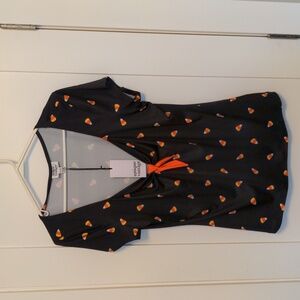 NWT Unique Vintage Halloween Shirt